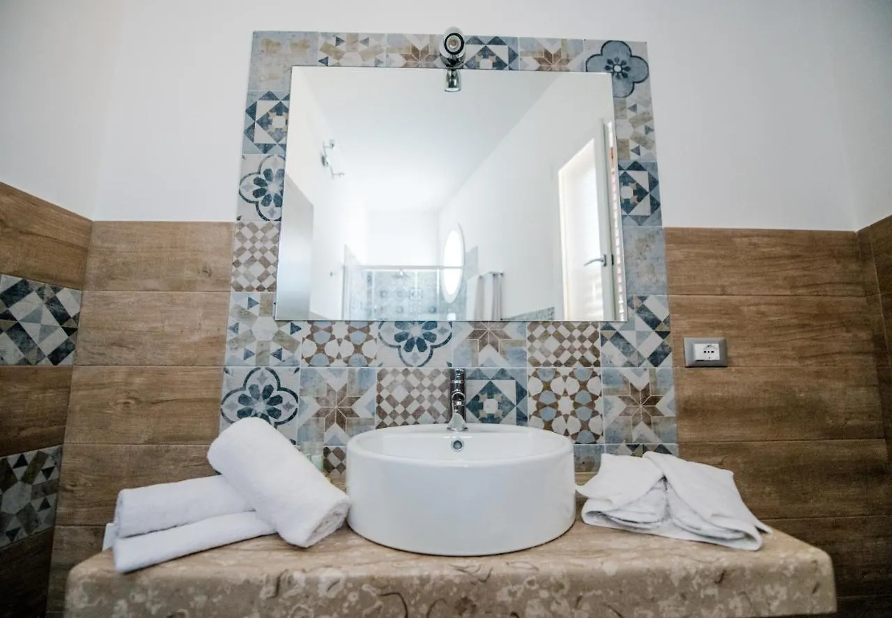 Dove Sorge Il Sole Bed & Breakfast Custonaci